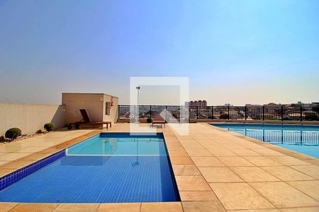 Apartamento à venda com 64m², 3 quartos e 1 vaga Apartamento à venda com 64m², 3 quartos e 1 vagaÁrea comum - Piscina