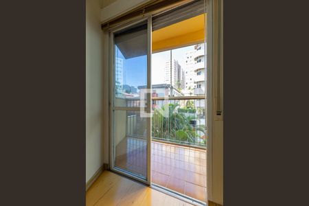 Apartamento para alugar com 76m², 2 quartos e 1 vagaVaranda do Quarto 2