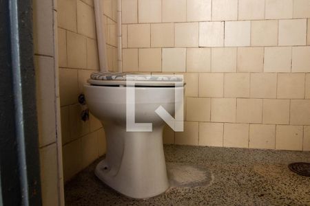 Casa à venda com 200m², 4 quartos e sem vagaBanheiro de serviço