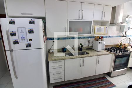 Apartamento à venda com 193m², 3 quartos e 2 vagasCozinha