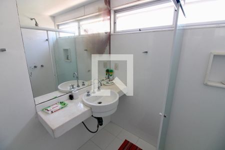 Apartamento à venda com 193m², 3 quartos e 2 vagasBanheiro da Suíte 1