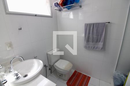 Apartamento à venda com 193m², 3 quartos e 2 vagasBanheiro da Suíte 2