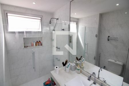 Apartamento à venda com 193m², 3 quartos e 2 vagasBanheiro da Suíte 3