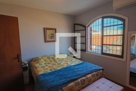 Suite 1 de casa à venda com 3 quartos, 189m² em Jardim Ivana, São Paulo