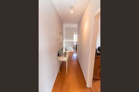 Casa à venda com 189m², 3 quartos e 3 vagasCorredor Quartos