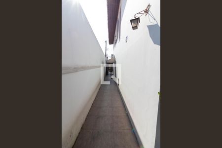 Casa à venda com 189m², 3 quartos e 3 vagasCorredor Quintal