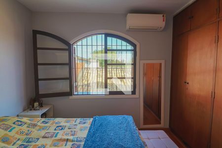 Suite 1 de casa à venda com 3 quartos, 189m² em Jardim Ivana, São Paulo