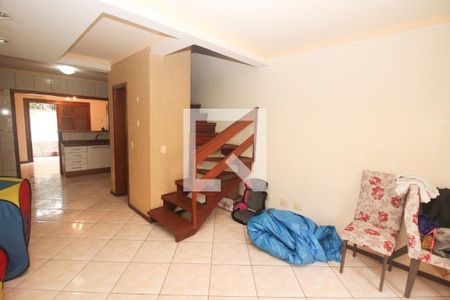 Sala de casa à venda com 3 quartos, 168m² em Hípica, Porto Alegre