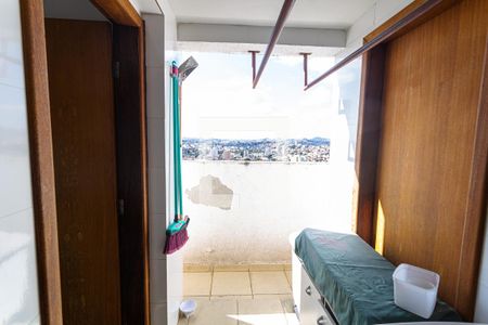 Apartamento à venda com 200m², 3 quartos e 4 vagas Apartamento à venda com 200m², 3 quartos e 4 vagasÁrea de Serviço