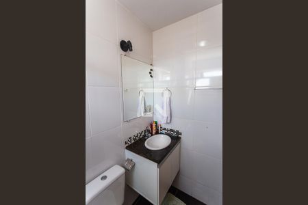 Apartamento à venda com 200m², 3 quartos e 4 vagas Apartamento à venda com 200m², 3 quartos e 4 vagasBanheiro da Suíte 2