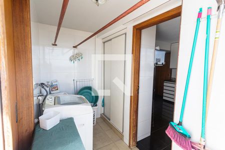 Apartamento à venda com 200m², 3 quartos e 4 vagas Apartamento à venda com 200m², 3 quartos e 4 vagasÁrea de Serviço