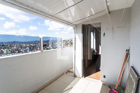 Apartamento à venda com 200m², 3 quartos e 4 vagas Apartamento à venda com 200m², 3 quartos e 4 vagasVaranda do Quarto 3