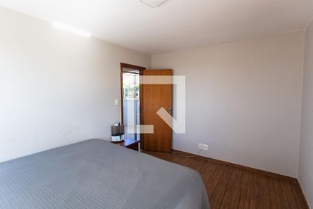 Apartamento à venda com 200m², 3 quartos e 4 vagas Apartamento à venda com 200m², 3 quartos e 4 vagasQuarto 3