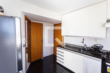 Apartamento à venda com 200m², 3 quartos e 4 vagas Apartamento à venda com 200m², 3 quartos e 4 vagasCozinha
