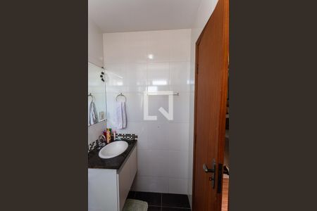 Apartamento à venda com 200m², 3 quartos e 4 vagas Apartamento à venda com 200m², 3 quartos e 4 vagasBanheiro da Suíte 2