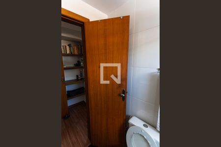 Apartamento à venda com 200m², 3 quartos e 4 vagas Apartamento à venda com 200m², 3 quartos e 4 vagasBanheiro da Suíte 1