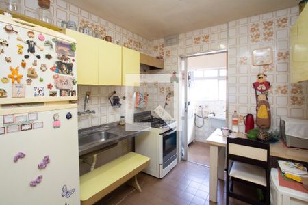 Apartamento à venda com 68m², 2 quartos e 1 vagaCozinha