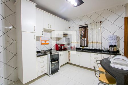 Casa à venda com 293m², 3 quartos e 3 vagas Casa à venda com 293m², 3 quartos e 3 vagasCozinha