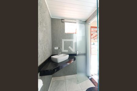 Casa de condomínio para alugar com 260m², 4 quartos e 2 vagasBanheiro Social 2