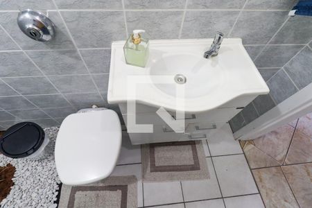 Lavabo de casa de condomínio para alugar com 4 quartos, 260m² em Boqueirão, Curitiba