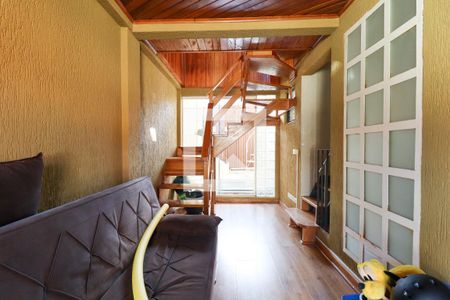 Casa de condomínio para alugar com 260m², 4 quartos e 2 vagasEscritório