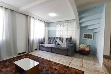 Sala de casa de condomínio para alugar com 4 quartos, 260m² em Boqueirão, Curitiba