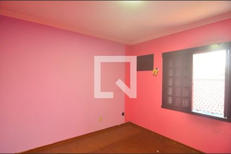 Casa à venda com 110m², 4 quartos e 3 vagasQuarto 3