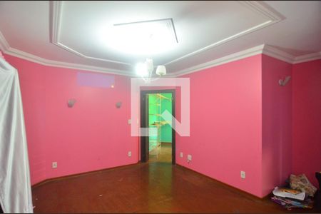 Casa à venda com 110m², 4 quartos e 3 vagasSuíte