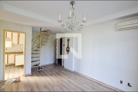 Sala de apartamento à venda com 2 quartos, 138m² em Vital Brasil, Niterói