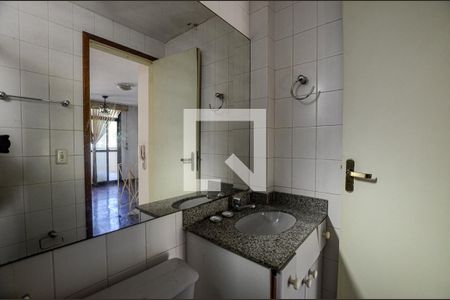 Apartamento à venda com 138m², 2 quartos e 2 vagasBanheiro