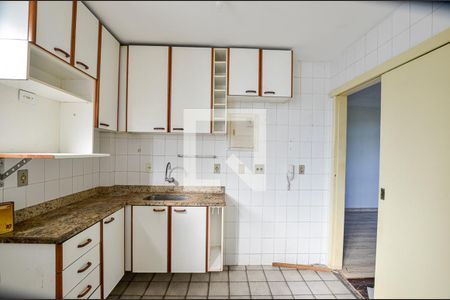 Apartamento à venda com 138m², 2 quartos e 2 vagasCozinha