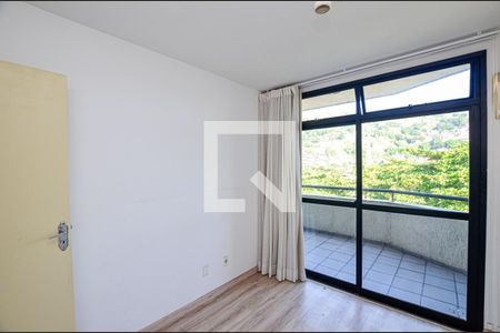 Quarto Suíte de apartamento à venda com 2 quartos, 138m² em Vital Brasil, Niterói