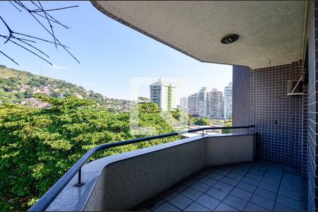 Varanda de apartamento à venda com 2 quartos, 138m² em Vital Brasil, Niterói