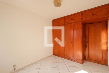 Apartamento à venda com 126m², 3 quartos e 1 vagaQuarto 2