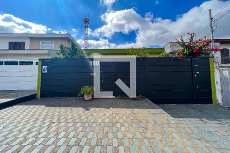 Fachada de casa à venda com 3 quartos, 272m² em Santa Maria, Santo André
