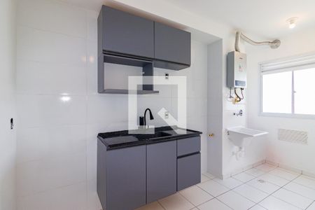Sala/Cozinha de apartamento para alugar com 2 quartos, 41m² em Parque Arariba, São Paulo