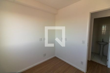 Quarto 1 de apartamento para alugar com 2 quartos, 41m² em Parque Arariba, São Paulo