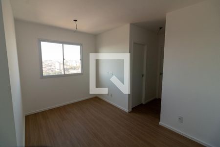 Sala de apartamento para alugar com 2 quartos, 41m² em Parque Arariba, São Paulo