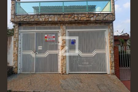 Casa à venda com 130m², 2 quartos e 2 vagasColocação de plaquinha