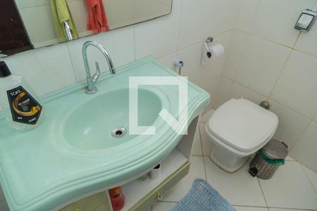 Casa à venda com 200m², 3 quartos e 2 vagasBanheiro da Suíte - Pia