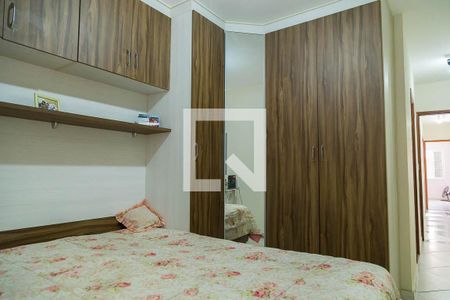 Casa à venda com 200m², 3 quartos e 2 vagasSuíte