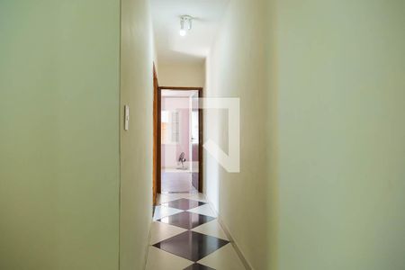 Casa à venda com 200m², 3 quartos e 2 vagasCorredor