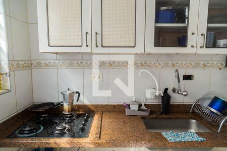 Casa à venda com 200m², 3 quartos e 2 vagasCozinha - Detalhe