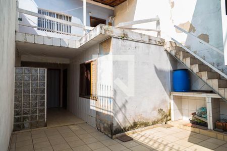 Casa à venda com 200m², 3 quartos e 2 vagasQuintal