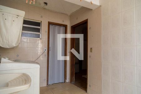 Casa à venda com 200m², 3 quartos e 2 vagasÁrea de Serviço