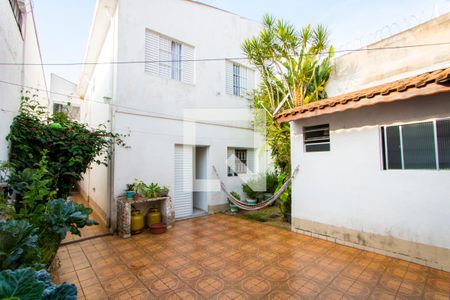 Casa à venda com 240m², 5 quartos e 2 vagasCasa 2 - Quintal/Espaço gourmet