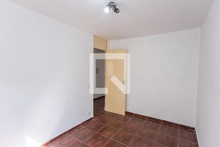 Quarto 1 de apartamento à venda com 2 quartos, 60m² em Vila Iório, São Paulo