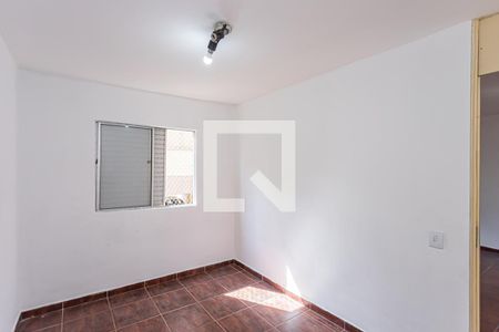 Quarto 1 de apartamento à venda com 2 quartos, 60m² em Vila Iório, São Paulo