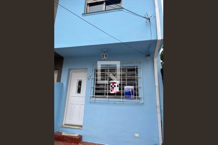 Casa para alugar com 80m², 2 quartos e 1 vaga Casa para alugar com 80m², 2 quartos e 1 vagaFachada