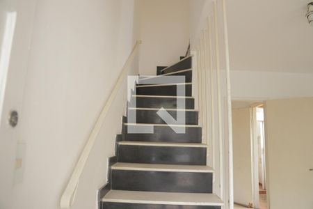 Escada de casa para alugar com 2 quartos, 80m² em Vila Clementino, São Paulo